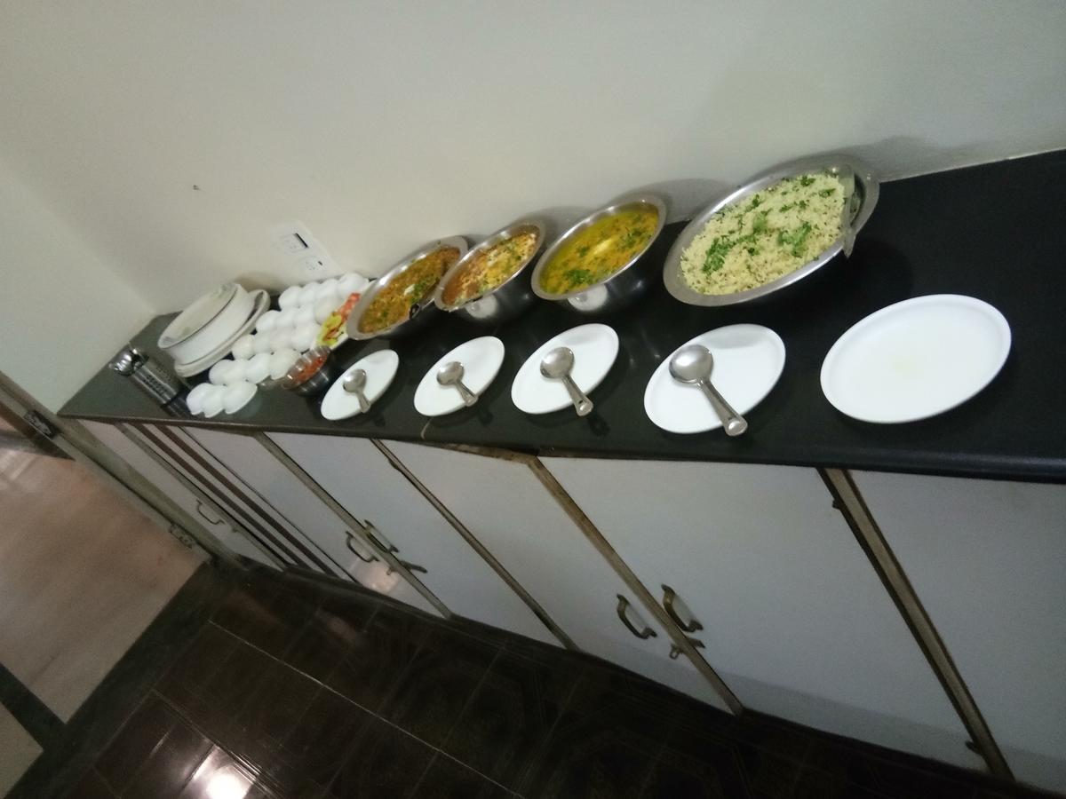 Grand Galaxy Hotel Krishna Nashik Exterior foto
