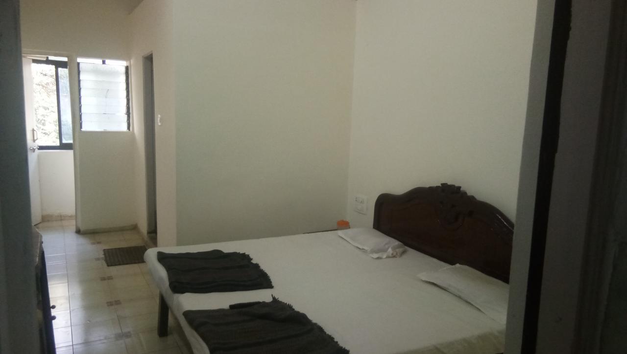 Grand Galaxy Hotel Krishna Nashik Exterior foto